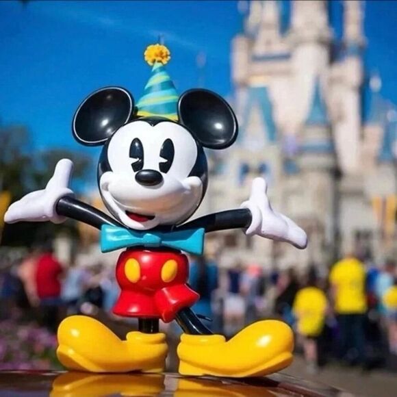 Mickey Mouse Disney Exclusive Souvenir 90th Birthday Celebration Sipper Cup NWT - Picture 2 of 9